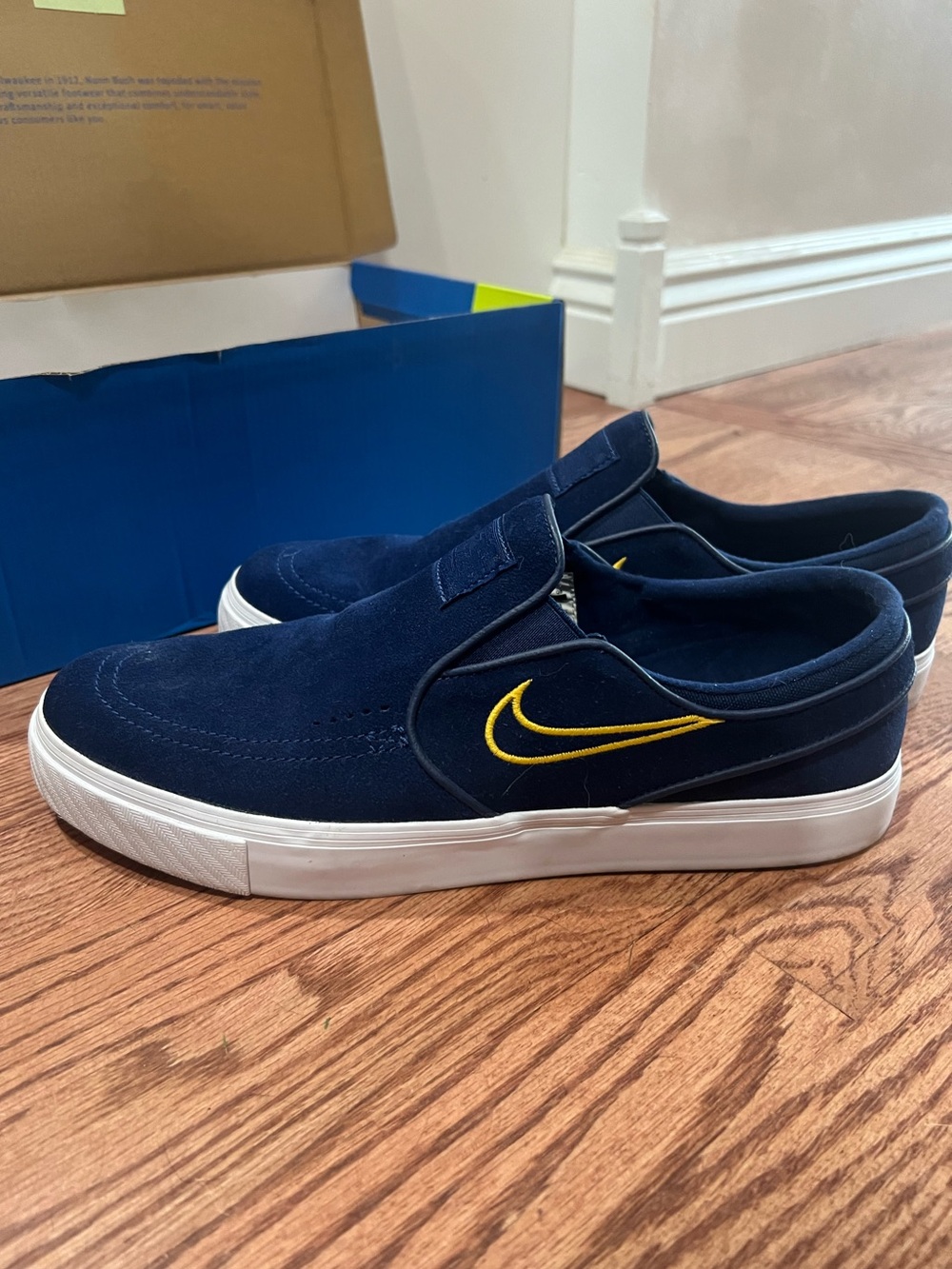 Men’s Nike Navy Suede Slip-On Sneakers